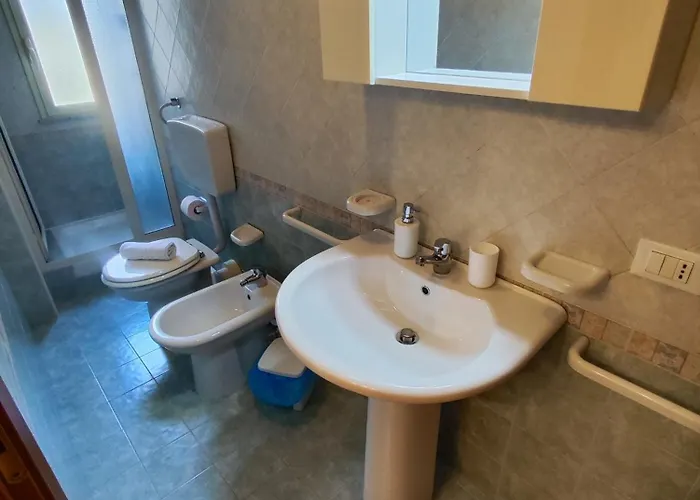 Politeama Pomelia * باليرمو